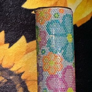 Rhinestone 20 oz tumbler. Handmade comes with straw and straw topper.